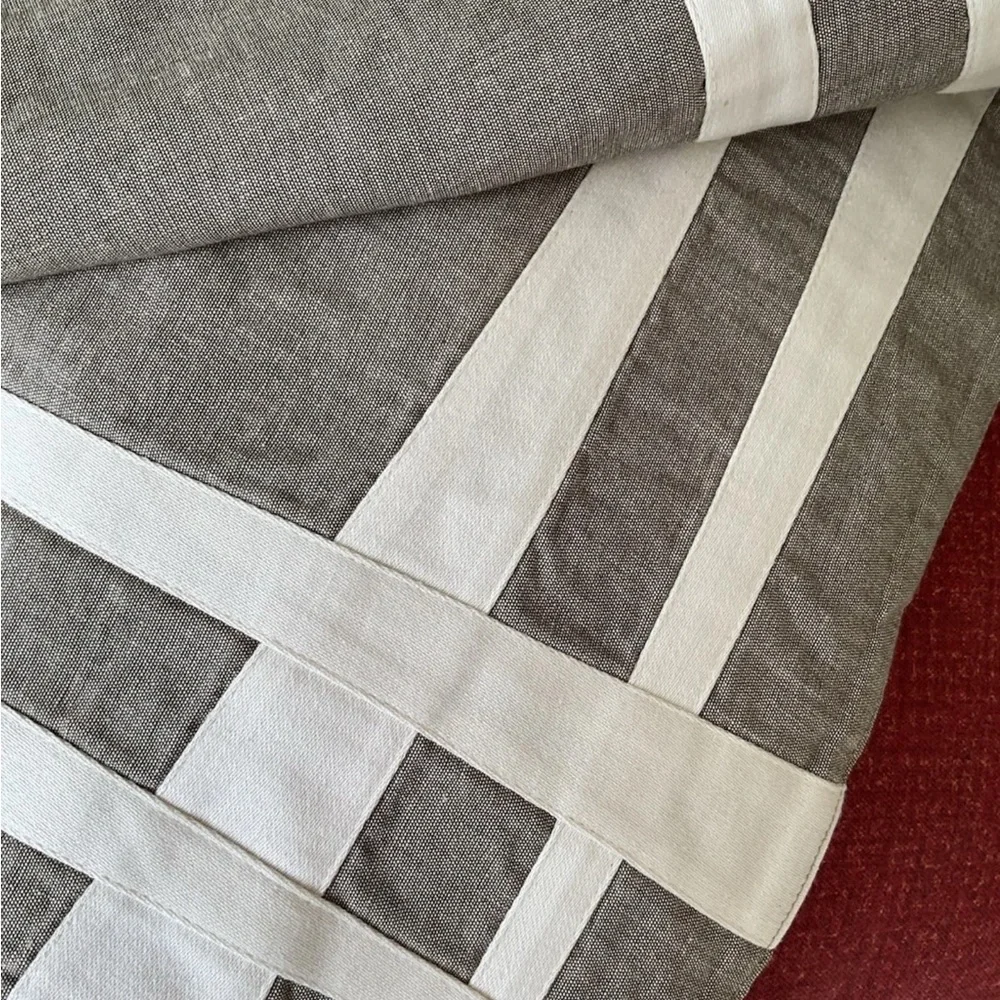Crate & Barrel Placemats Tyler 14 in x 19 in SET of 7 Brown Cream Abstract NWOT